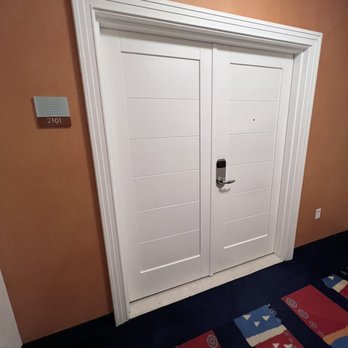 Renaissance Boston Seaport District - Hotels Near Me - Boston, Massachusetts