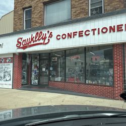 Sayklly's Confectionery & Gifts - Entrance