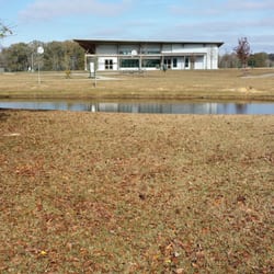 Flanacher Park Disc Golf Course - Recreation Center near park entrance.