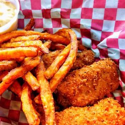 The Cliff Bar & Grille - ...the extraordinary Fish & Chips with sweet potato fries...