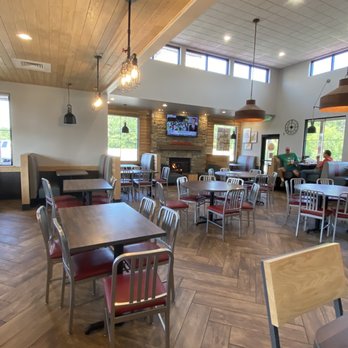 Jack's Family Restaurant - the inside of a restaurant - Salad Near Me - Ohatchee, Alabama