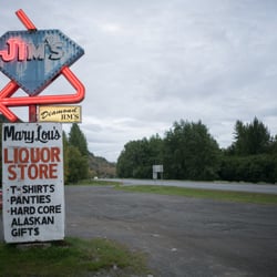 Diamond Jim's Liquor & Gifts - Sign out front