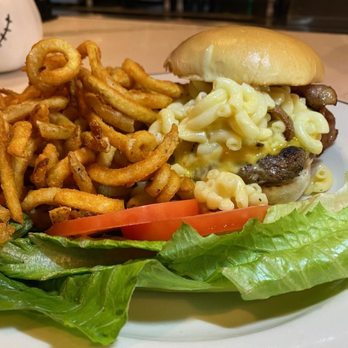 Lindenhurst Diner - Mac and Cheese Burger - Diners Near Me - Lindenhurst, New York Lindenhurst Diner - Mac and Cheese Burger - Diners Near Me - Lindenhurst, New York