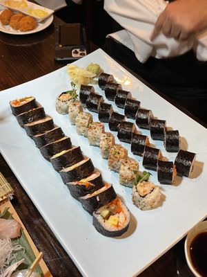 Toni's Sushi Bar by null