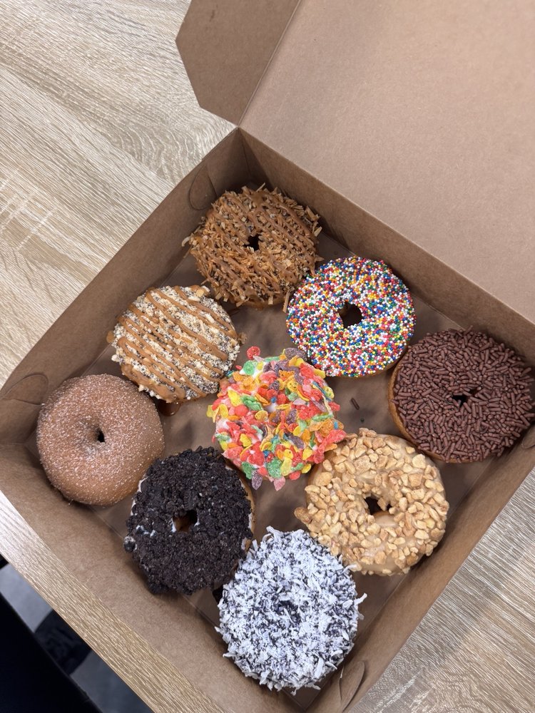 Uncle Dood's Donuts Image