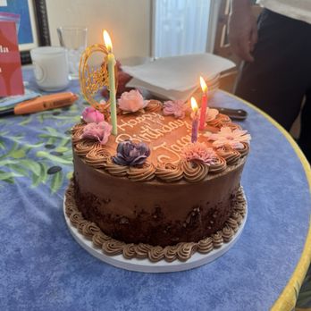 Dom's Bakery - Custom Cakes Near Me