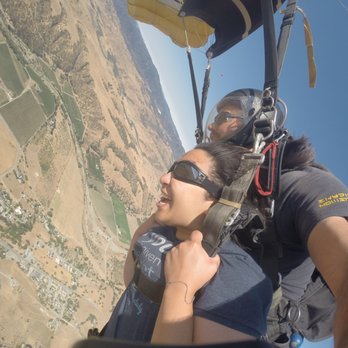 Silicon Valley Skydive - Parachuting down. - Skydiving Near Me - San Martin, California Silicon Valley Skydive - Parachuting down. - Skydiving Near Me - San Martin, California