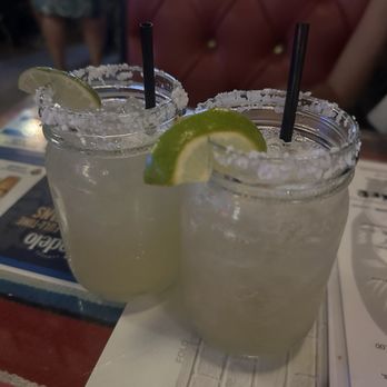 El Rey Cantina - Margarita drink - Mexican Near Me - Camarillo, California