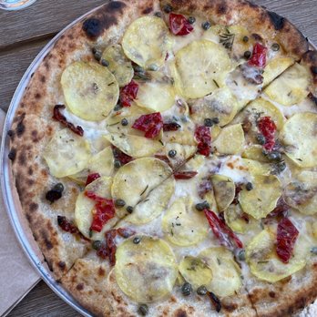 Lebber's Pizza - Golden Gurl - Pizza Near Me - Atascadero, California