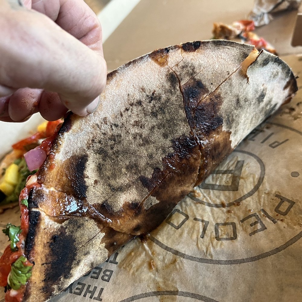 Pieology Pizzeria Perris - Do they have to teach the workers here how to time it from being burned over and over again?? - Pizza Near Me - Perris, California