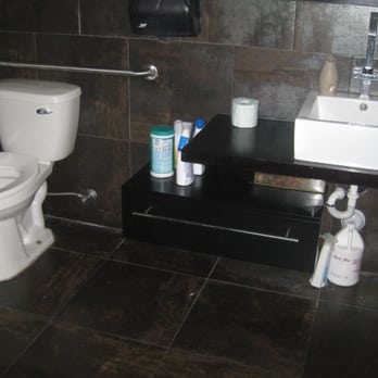 Thai Spices - Because these things are important too: Men's Room: Nothin' extra fancy but nice. Spotlessly clean. Neatly organized. - Thai Near Me - Mesa, Arizona