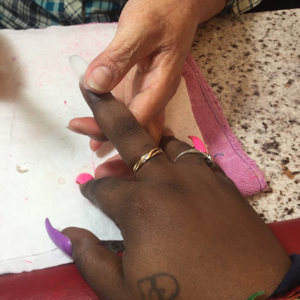 Nails on LA - Nail Salons Near Me - Compton, California Nails on LA - Nail Salons Near Me - Compton, California