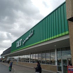 T&T Supermarket - Front of the store