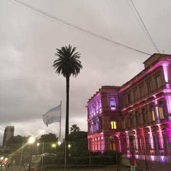Plaza de Mayo - Landmarks & Historical Buildings Near Me - Buenos Aires, C