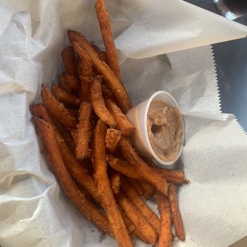 Billy Murphy's Irish Saloon - Sweet Potato Fries - Burgers Near Me - Philadelphia, Pennsylvania