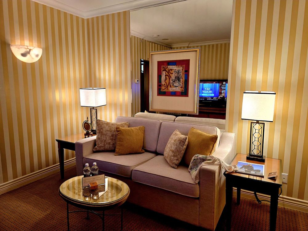 Executive Hotel LeSoleil