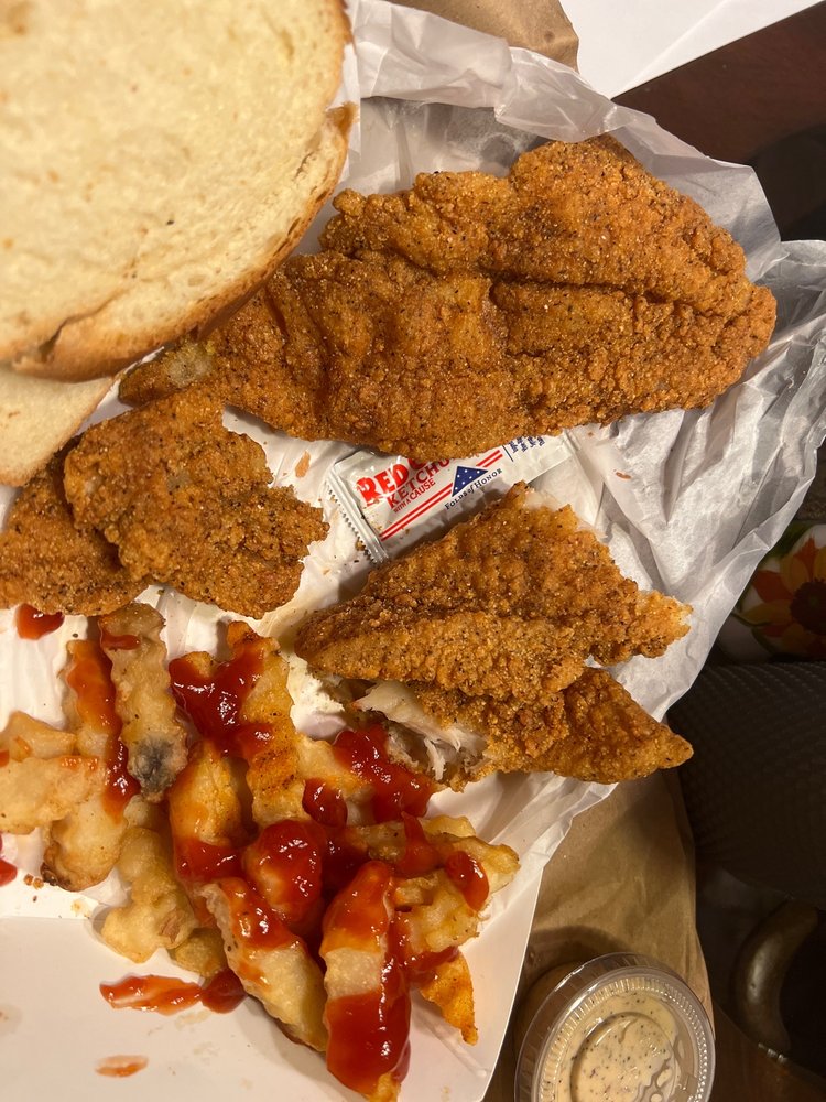 CATFISH FLOYD’S Updated October 2024 30 Photos & 92 Reviews 710