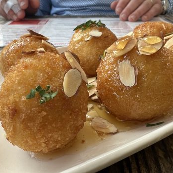 CRAFT Coral Gables - Breakfast & Brunch Near Me - Coral Gables, Florida CRAFT Coral Gables - Breakfast & Brunch Near Me - Coral Gables, Florida