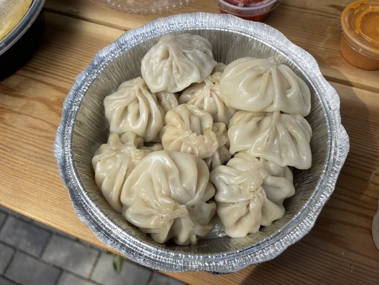 Momo N Curry by null