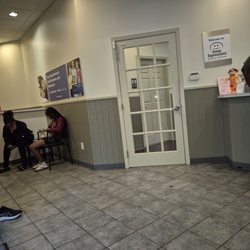 Great Expressions Dental Centers - Miramar - Check in window