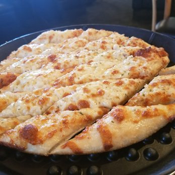Pizzeria Classico - Garlic chips - Pizza Near Me - Folsom, California Pizzeria Classico - Garlic chips - Pizza Near Me - Folsom, California