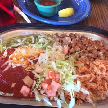 Tomasita's - Chicken enchiladas - New Mexican Cuisine Near Me - Santa Fe, New Mexico Tomasita's - Chicken enchiladas - New Mexican Cuisine Near Me - Santa Fe, New Mexico