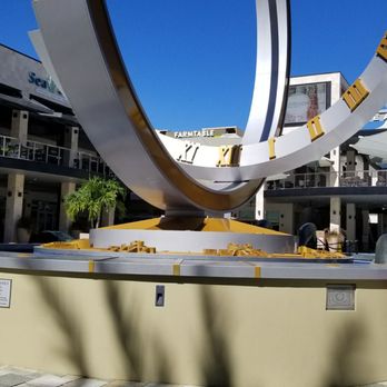 Sundial St. Pete - Shopping Centers Near Me - St. Petersburg, Florida Sundial St. Pete - Shopping Centers Near Me - St. Petersburg, Florida