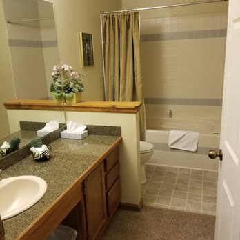 Woodlands On Fall River - Very spacious, whirlpool tub - Hotels Near Me - Estes Park, Colorado Woodlands On Fall River - Very spacious, whirlpool tub - Hotels Near Me - Estes Park, Colorado