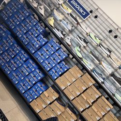 Road Runner Sports - Inside the store
