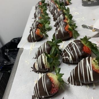 Bakeology - Chocolate covered strawberry - Bakeries Near Me - Shelby, North Carolina Bakeology - Chocolate covered strawberry - Bakeries Near Me - Shelby, North Carolina