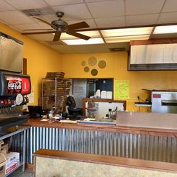 Corner Pizza - Inside