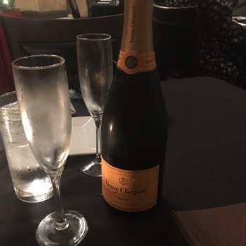 The Palms - Popping bottles - Seafood Near Me - Fresno, California