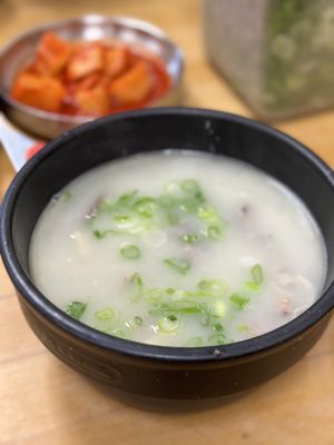 Hanbat Sul Lung Tang by null