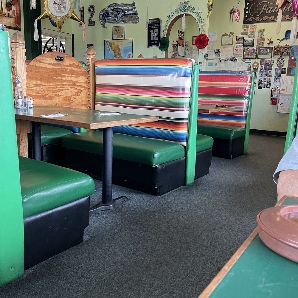 Restaurant decor Restaurant decor