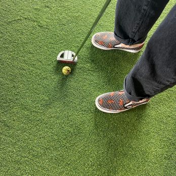 Tipsy Putt - Pubs Near Me - Emeryville, California Tipsy Putt - Pubs Near Me - Emeryville, California
