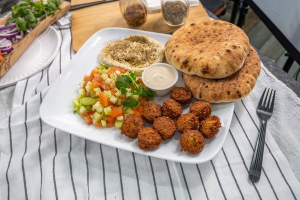 Shalom Pizzeria by null