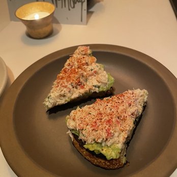 Jeffrey's - King Crab & Avocado Toast - American Near Me - Austin, Texas Jeffrey's - King Crab & Avocado Toast - American Near Me - Austin, Texas