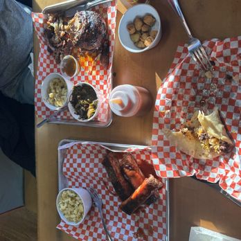Hank's - Lunch - Barbeque Near Me - Oklahoma City, Oklahoma Hank's - Lunch - Barbeque Near Me - Oklahoma City, Oklahoma
