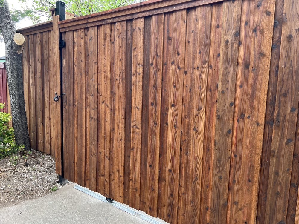 Slide of H&A Luna's Fencing