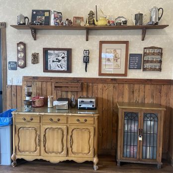The Ugly Mug Coffee House - Coffee & Tea Near Me - Burbank, California