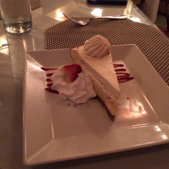 Gus' Grille - Reefhouse Resort & Marina - Key Lime pie - Seafood Near Me - Key Largo, Florida