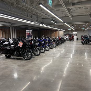 Barnes Harley Davidson - Showroom - Motorcycle Dealers Near Me - Edmonton, Alberta Barnes Harley Davidson - Showroom - Motorcycle Dealers Near Me - Edmonton, Alberta
