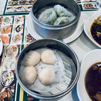 Tim Ho Wan - S6. Steamed Shrimp Dumplings (HAR Gow) & S2. Steamed Dumplings with Shrimp and Chives - Dim Sum Near Me - Irvine, California Tim Ho Wan - S6. Steamed Shrimp Dumplings (HAR Gow) & S2. Steamed Dumplings with Shrimp and Chives - Dim Sum Near Me - Irvine, California