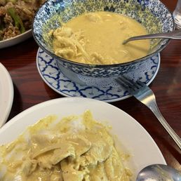 Yellow curry with chicken Yellow curry with chicken