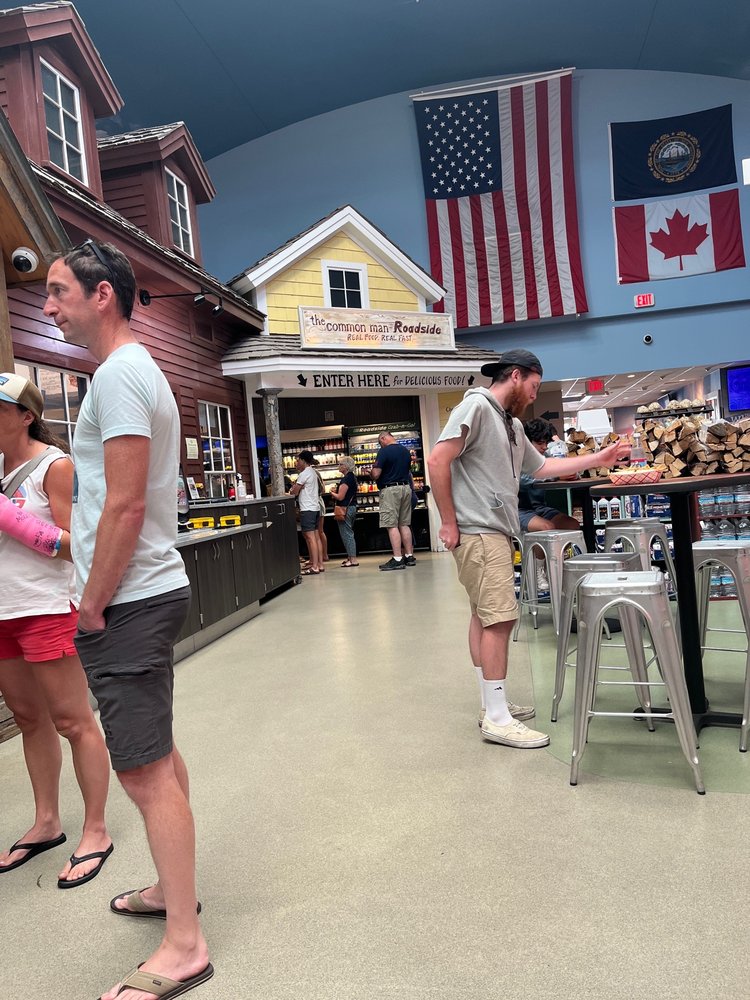 NEW HAMPSHIRE STATE LIQUOR STORE & SAFETY REST STOP 52 Photos & 44