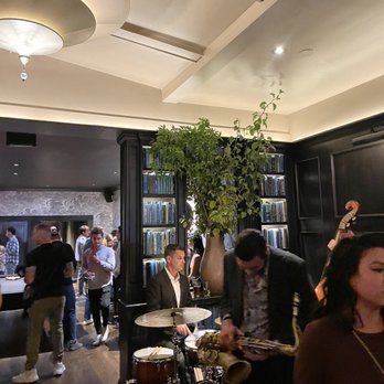 GEELOU - Updated January 2026 - 38 Photos & 69 Reviews - 3251 Scott St ...