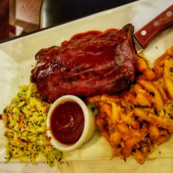 Paradise Beach Grille - New American Near Me - Capitola, California