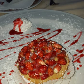 Attori e Spettatori - Stawberry tart. Amazing - Restaurants Near Me - Naples, NA