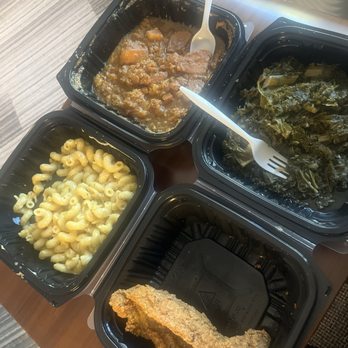 Crescent City Kitchen - Fried catfish, mac&cheese, candy yams and kale greens - Breakfast & Brunch Near Me - Atlanta, Georgia Crescent City Kitchen - Fried catfish, mac&cheese, candy yams and kale greens - Breakfast & Brunch Near Me - Atlanta, Georgia