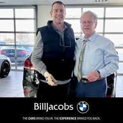 Bill Jacobs BMW - Happy BMW customer at Bill Jacobs in Naperville.